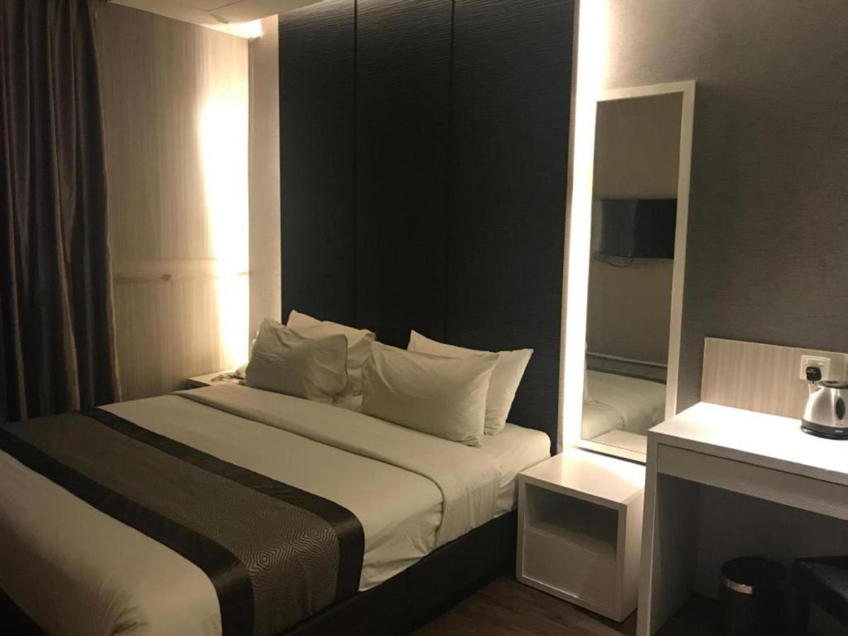 Hotel Austin Paradise - Taman Pulai Utama Skudai Kültér fotó